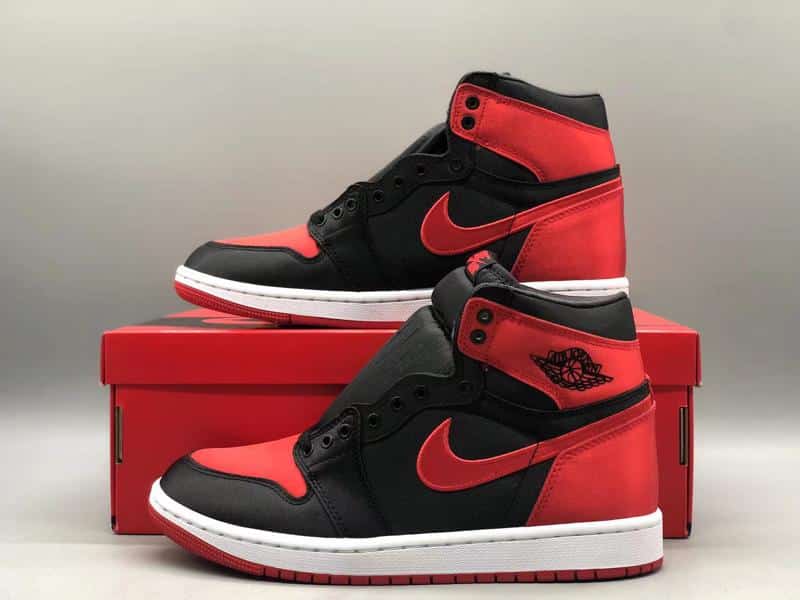 Air Jordan 1 High OG Satin Bred