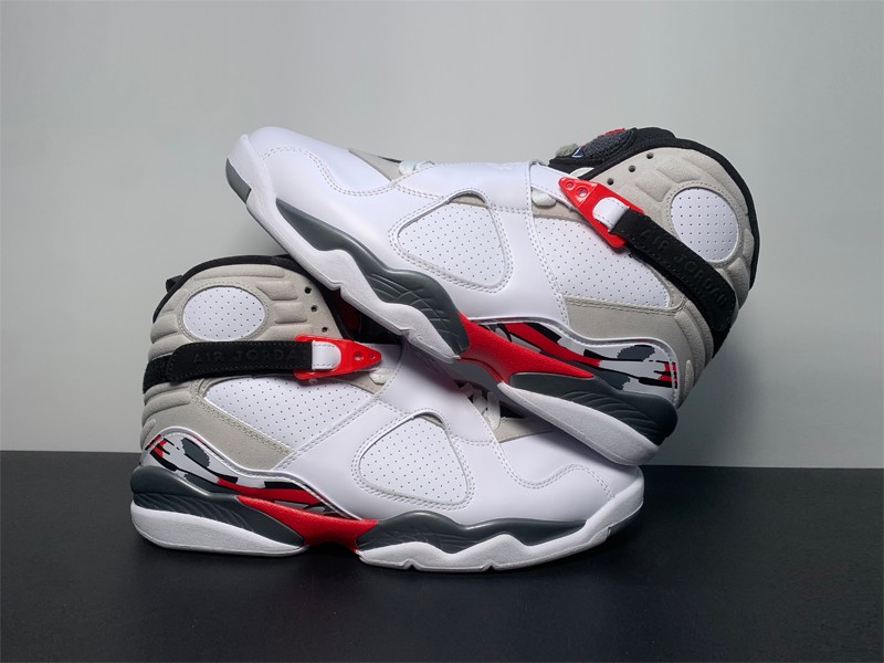 Men's Air Jordan 8 Retro Bugs Bunny Sneaker